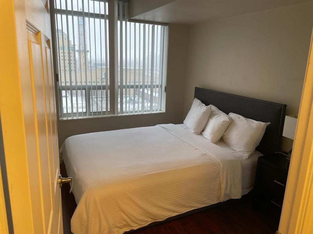 Platinum Suites Furnished Executive Suites Миссиссага Экстерьер фото